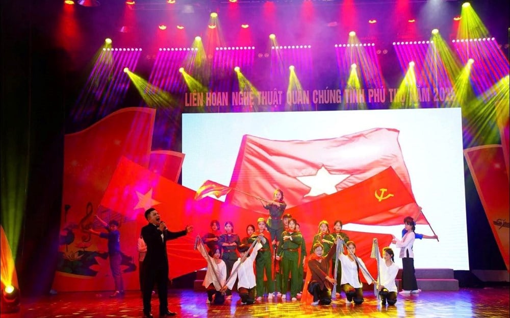 70 utmerkede forestillinger vant priser på Phu Tho Provincial Mass Arts Festival - bilde 2