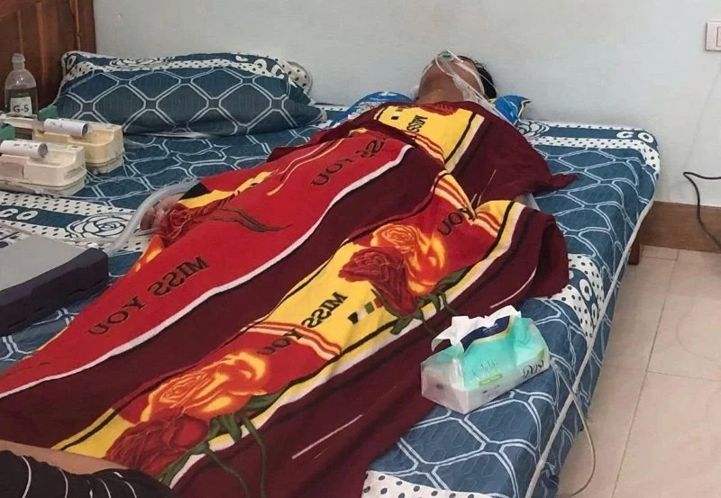 En elev i 10. klasse er i kritisk tilstand etter å ha blitt overfalt av en gruppe venner.