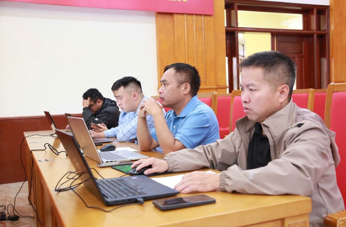 Các đợt tập huấn chuyên môn nhằm góp phần chuẩn hóa đội ngũ cán bộ công chức cấp xã. Ảnh: Thanh Tiến.