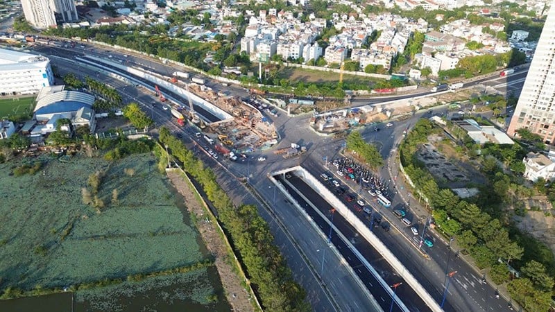안푸 교차로 - 호치민시의 핵심 인프라 프로젝트. (사진 제공: Contributor)