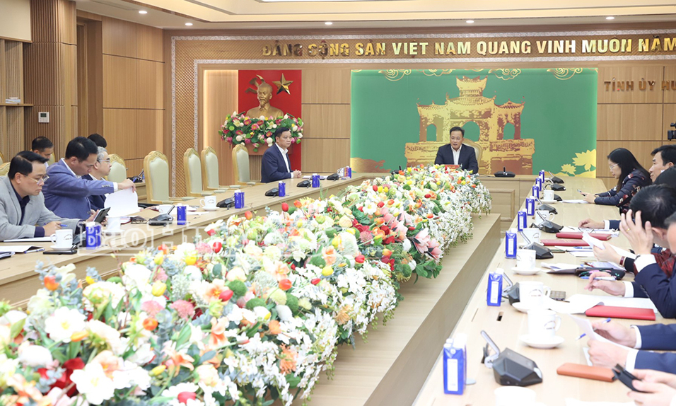 Bí thư Tỉnh ủy Nguyễn Hữu Nghĩa yêu cầu khẩn trương xây dựng Bộ chỉ tiêu kinh tế - xã hội năm 2025 và giai đoạn 2026 – 2030