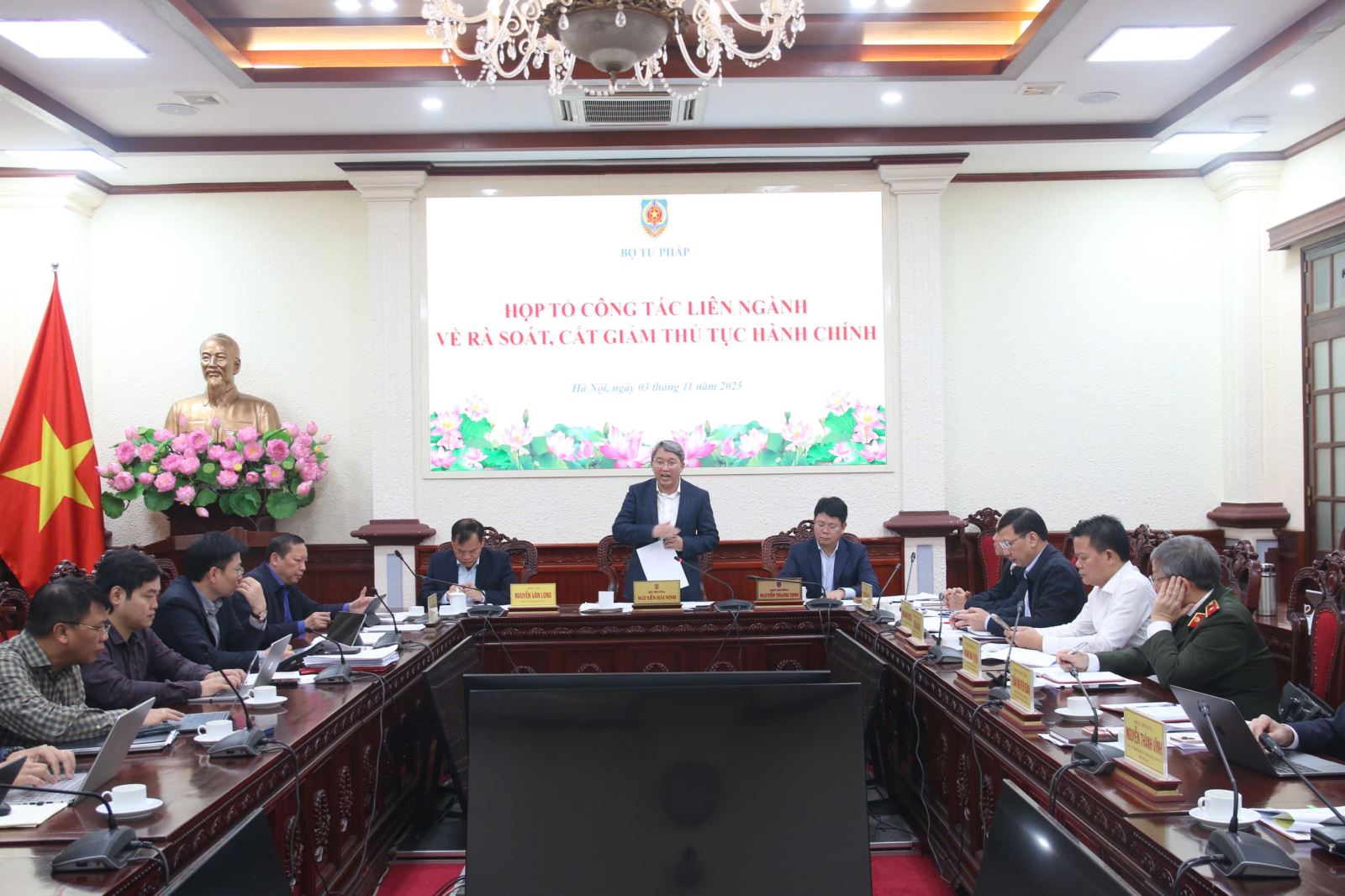 ចំណងជើងរូបថត