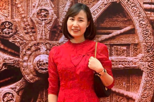 빈탄사, 푸토성 룽호아 초등학교 교사인 팜티반 씨는 국가 관리 기관과 교육 부문에서 소셜 네트워킹 플랫폼에 대한 규제를 더 엄격하게 해야 한다고 생각합니다.