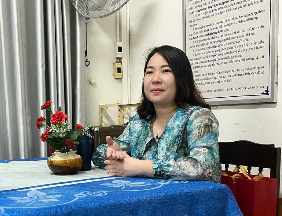 담티마이 투안호아 고등학교(교육대학교 - 후에대학교) 교장은 이렇게 말했습니다. 가정-학교-학생 간의 협력이 필요하며, 