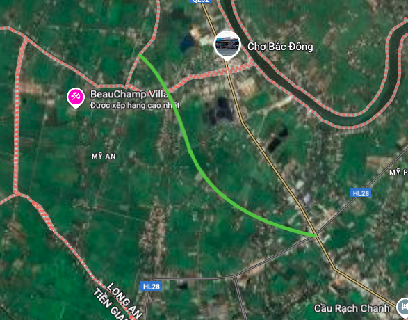 Satellietkaart van de route die aangelegd gaat worden in de buurt van My An Primary School.