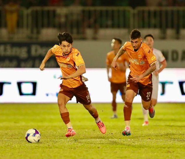 HAGL: Đời thay đổi khi… lối chơi thay đổi, những thống kê gây sốc
- Ảnh 2.