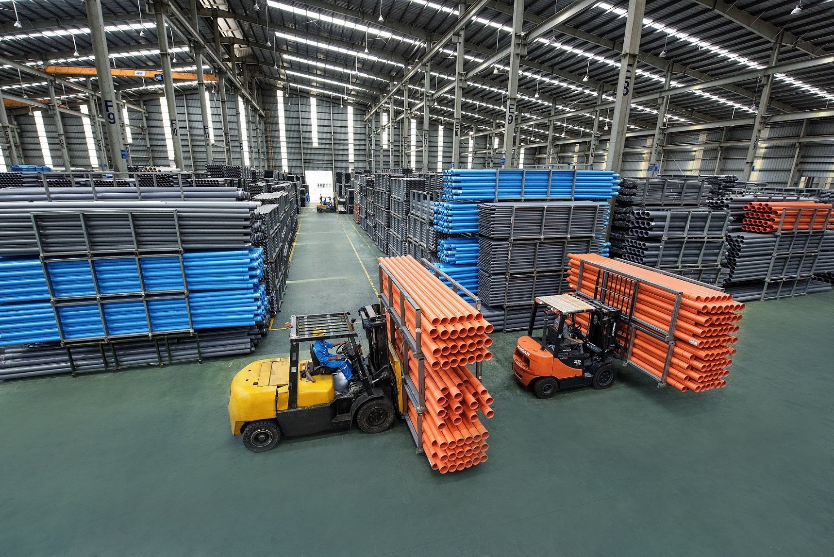 לאחרונה, קבוצת הואה סן זכתה בתואר אחת מ-50 החברות הרשומות הטובות ביותר בווייטנאם לשנת 2025 על ידי מגזין פורבס. צילום: HS. Vừa qua, Tập đoàn Hoa Sen được Forbes vinh danh Top 50 công ty niêm yết tốt nhất Việt Nam năm 2025. Ảnh: HS.