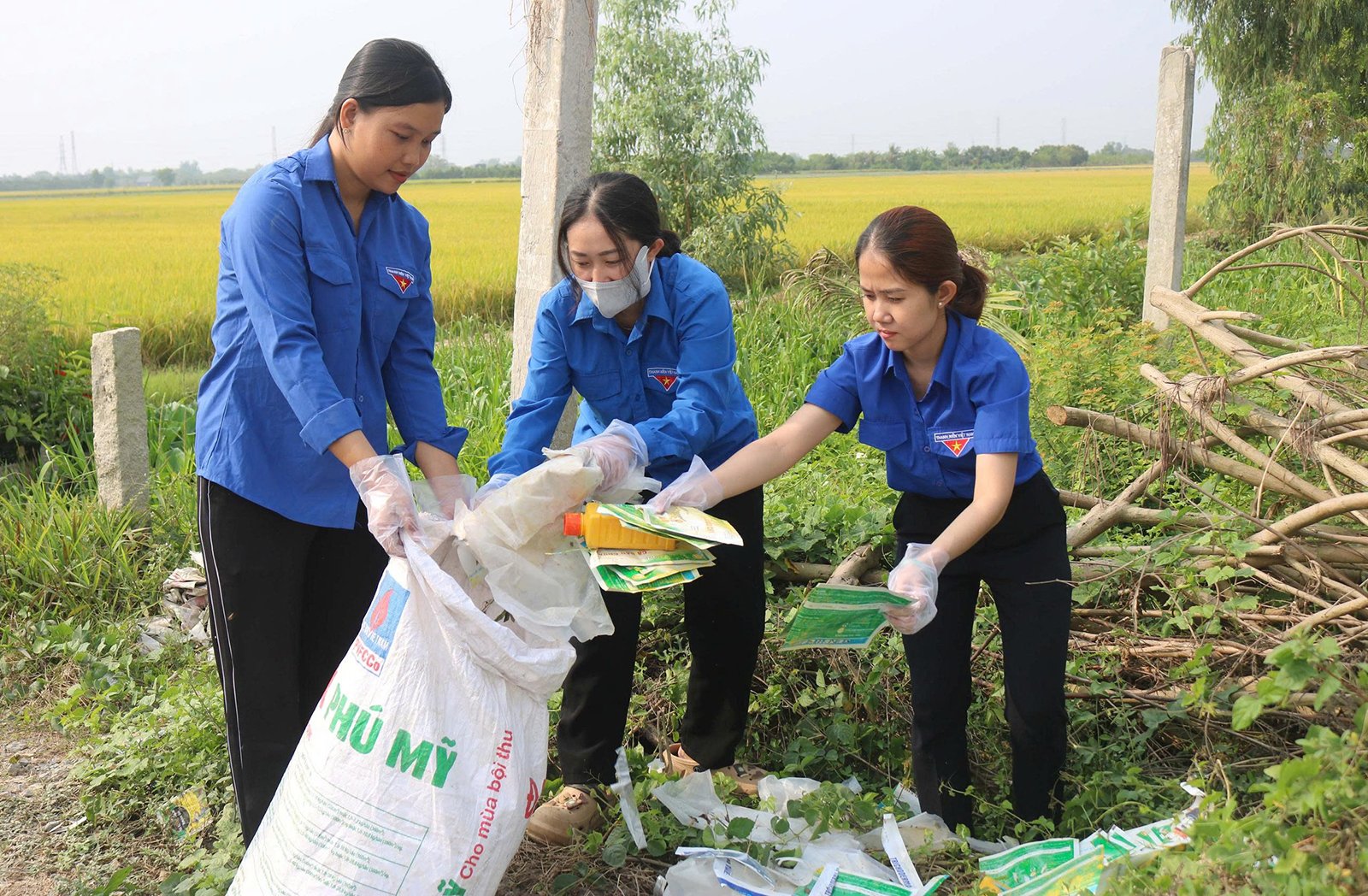 ចូលរួមចំណែកក្នុងការកែលម្អច្បាប់ស្តីពីការការពារបរិស្ថាន
