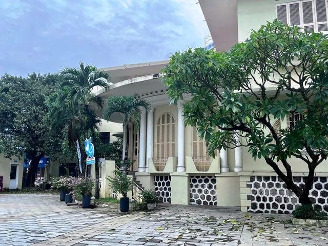 نگرانیها در مورد تغییر کاربری ویلاهای نادر در دا نانگ - عکس ۱. Lo ngại về việc chuyển đổi công năng biệt thự hiếm tại Đà Nẵng - Ảnh 1.