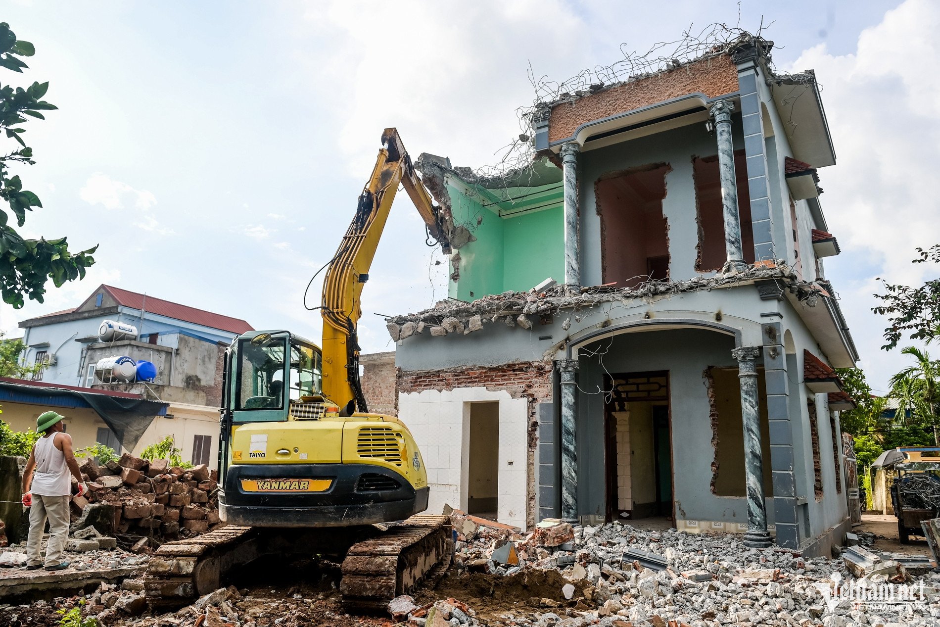 W-Land clearance_4.jpg