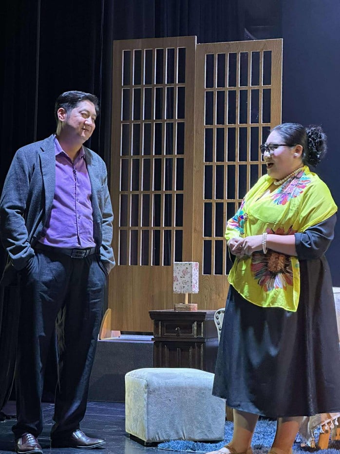 Trịnh Kim Chi, Trung Dũng, Vũ Xuân Trang, Hoàng Thy hội ngộ cảm xúc trong kịch