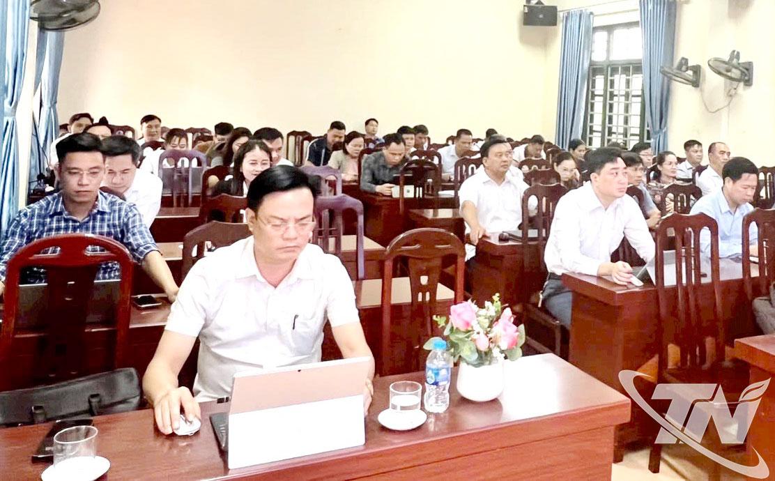Các học viên nêu cao tinh thần tự giác, trách nhiệm trong học tập tại các lớp đào tạo, bồi dưỡng lý luận chính trị.