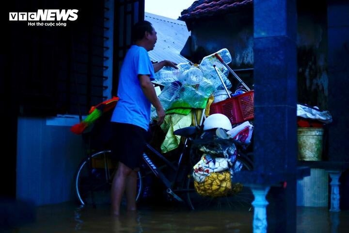 ৩ নভেম্বর বিকেল থেকে, বো নদীর জলস্তর কমতে থাকে তবে অন্যান্য অঞ্চলে