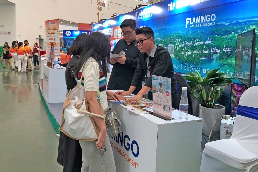 Cục Du lịch Quốc gia Việt Nam nhận giải thưởng “Không gian trưng bày tiêu biểu” tại Hội chợ mùa Thu 2025 - Ảnh 4.