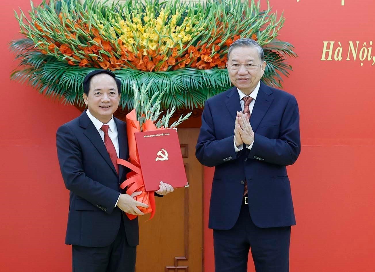 Ông Trịnh Văn Quyết giữ chức Trưởng ban Tuyên giáo - Dân vận Trung ương- Ảnh 1.