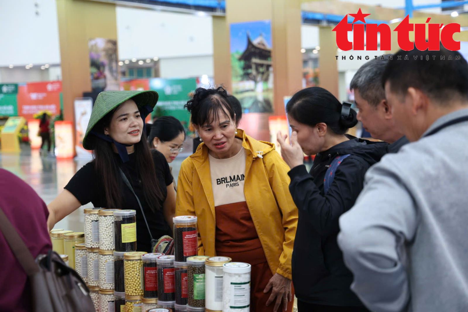 ចំណងជើងរូបថត