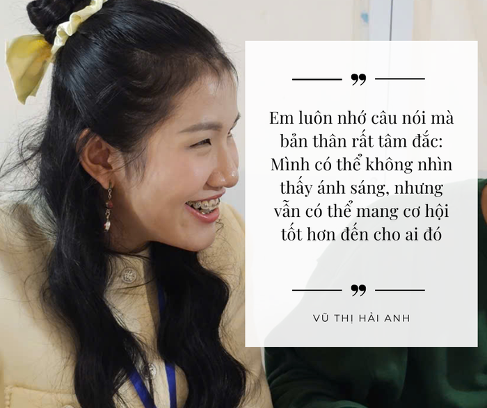 និស្សិតស្រីឯកអគ្គរដ្ឋទូតនៃវប្បធម៌អំណាន យុវជនកំពូលទាំង២០ដែលរស់នៅយ៉ាងស្រស់ស្អាតទូទាំងប្រទេស និងបំផុសគំនិតឱ្យរស់នៅឯករាជ្យ - រូបថត ២. Nữ sinh viên Đại sứ Văn hóa Đọc, Top 20 Thanh niên sống đẹp toàn quốc và truyền cảm hứng sống tự chủ- Ảnh 2.