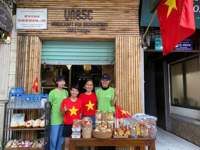 Mẹ vay ngân hàng, thế chấp nhà để con gái có thể theo học đại học- Ảnh 1.