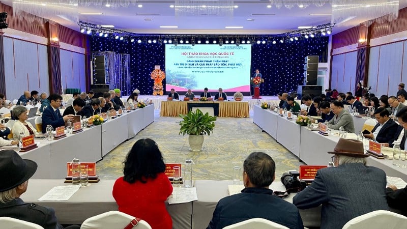 ទិដ្ឋភាពសន្និសីទ។