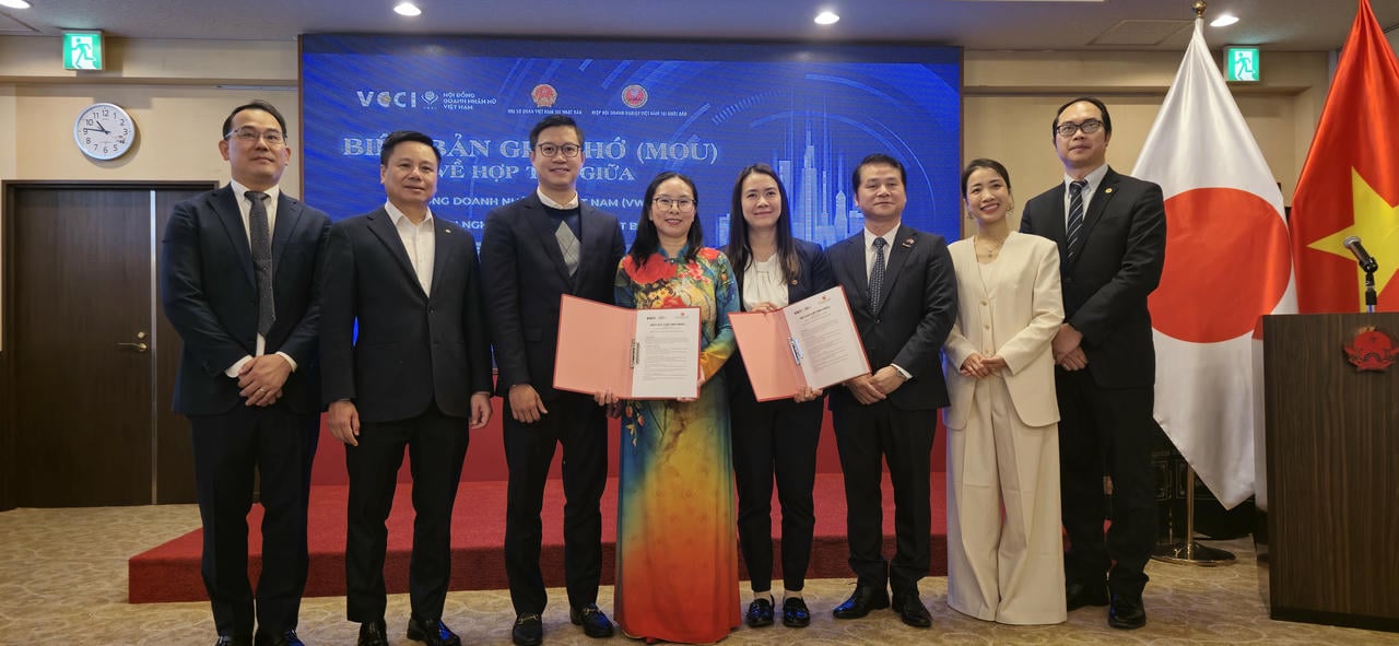 ក្រុមប្រឹក្សាសហគ្រិនស្ត្រីវៀតណាម និងសមាគមធុរកិច្ចវៀតណាមនៅជប៉ុនបានចុះហត្ថលេខាលើអនុស្សរណៈយោគយល់គ្នាស្តីពីកិច្ចសហប្រតិបត្តិការ។