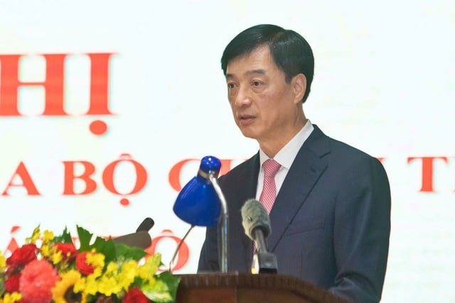 Νέος Γραμματέας του Κόμματος του Ανόι: «Επιστρέφω με την επιθυμία να αφιερωθώ στην πρωτεύουσα» - Φωτογραφία 1. Tân Bí thư Hà Nội: 'Tôi trở về với tâm nguyện được hiến dâng cho thủ đô'- Ảnh 1.