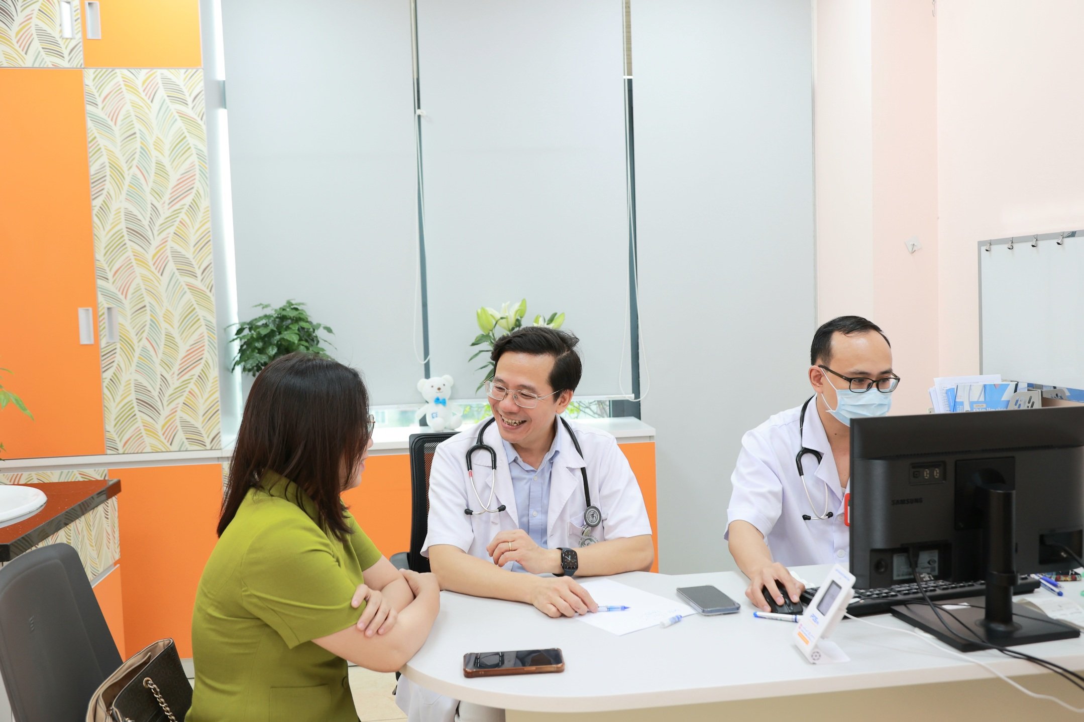 រួមទាំងការពិនិត្យទាន់ពេលក្នុងច្បាប់ស្តីពីការបង្ការជំងឺ៖ ការកាត់បន្ថយបន្ទុកដែលបង្កឡើងដោយជំងឺមិនឆ្លង - រូបថត ២. Đưa sàng lọc sớm vào Luật Phòng bệnh: Giảm gánh nặng do bệnh không lây nhiễm gây ra- Ảnh 2.