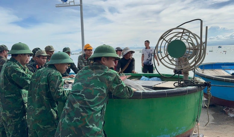 Gia Lai៖ ដំណើរការប្រព័ន្ធការពារ និងគ្រប់គ្រងគ្រោះមហន្តរាយធម្មជាតិ ដើម្បីឆ្លើយតបនឹងព្យុះ Kalmaegi - រូបថត ១. Gia Lai: Kích hoạt hệ thống phòng, chống thiên tai ứng phó bão Kalmaegi- Ảnh 1.