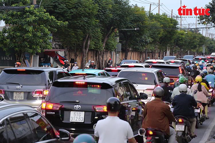 כיתוב לתמונה