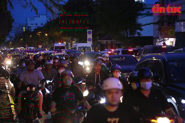 כיתוב לתמונה