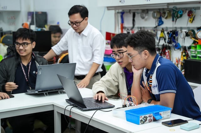 Từ 1.1.2026, lương của giảng viên ĐH tính thế nào và cao nhất bao nhiêu? - Ảnh 1.