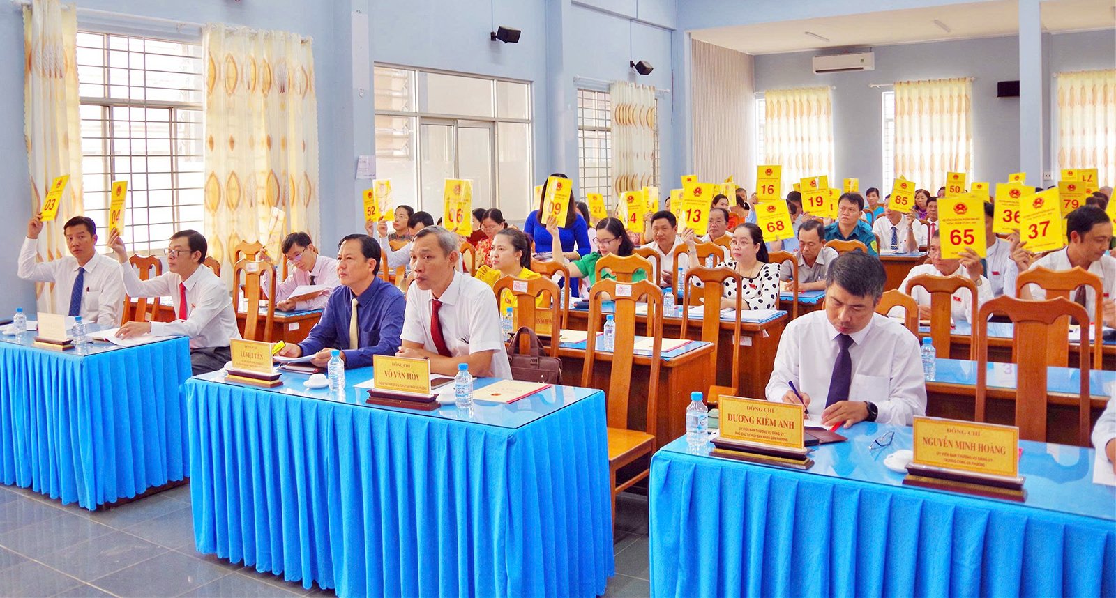 ក្រុមប្រឹក្សាប្រជាជនសង្កាត់ Binh Duc បានរៀបចំសម័យប្រជុំលើកទី៤