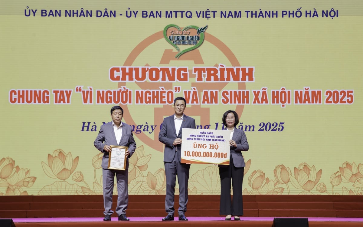 Agribank ủng hộ 10 tỷ đồng chung tay “Vì người nghèo” và an sinh TP. Hà Nội năm 2025