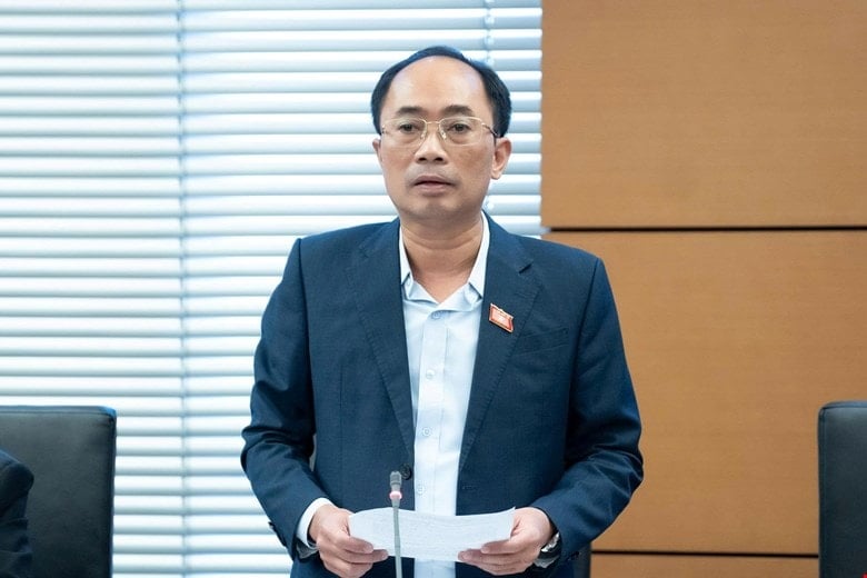 Delegát Le Nhat Thanh (hanojská delegace) pronáší projev. Foto: Nhu Y