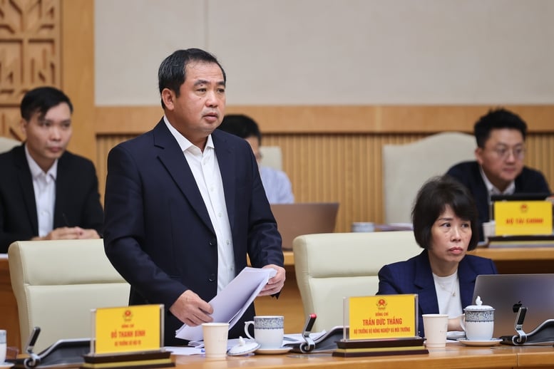 Thủ tướng: Chính sách với trung tâm tài chính phải bám sát thông lệ quốc tế nhưng cạnh tranh hơn- Ảnh 9.