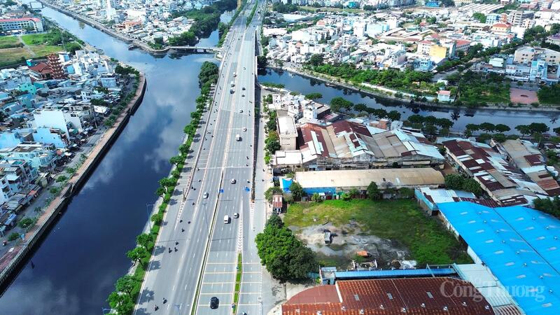 គម្រោង 1616 លោក Vo Van Kiet កាន់កាប់ទីតាំងសំខាន់នៅច្រកចេញចូលភាគនិរតីនៃទីក្រុងហូជីមិញ នៅលើផ្ទៃដីជាង 3,500 ម៉ែត្រការ៉េ ដែលធ្លាប់បានផ្តួចផ្តើមដាក់ឈ្មោះថា The Fortune Tower។