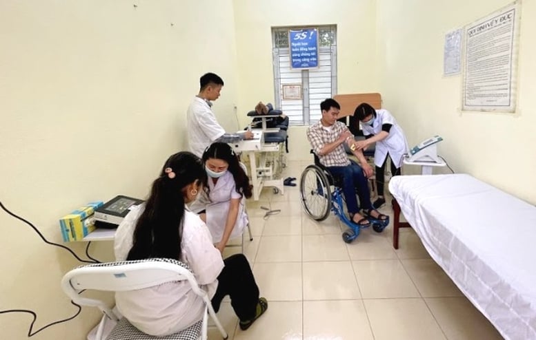 Cadangan peraturan mengenai organisasi dan operasi Majlis untuk menentukan tahap kecacatan di peringkat komune - Foto 1. Đề xuất quy định tổ chức, hoạt động của Hội đồng xác định mức độ khuyết tật cấp xã- Ảnh 1.