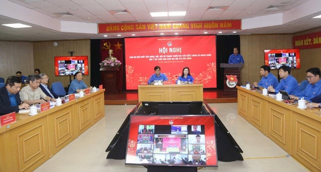 14ویں پارٹی کانگریس کی دستاویزات پر تبصرے: ٹیلنٹ کو زیادہ وسیع پیمانے پر پہچاننے کی ضرورت ہے - تصویر 4۔ Góp ý văn kiện Đại hội XIV của Đảng: Nhân tài cần được nhìn nhận rộng hơn- Ảnh 4.