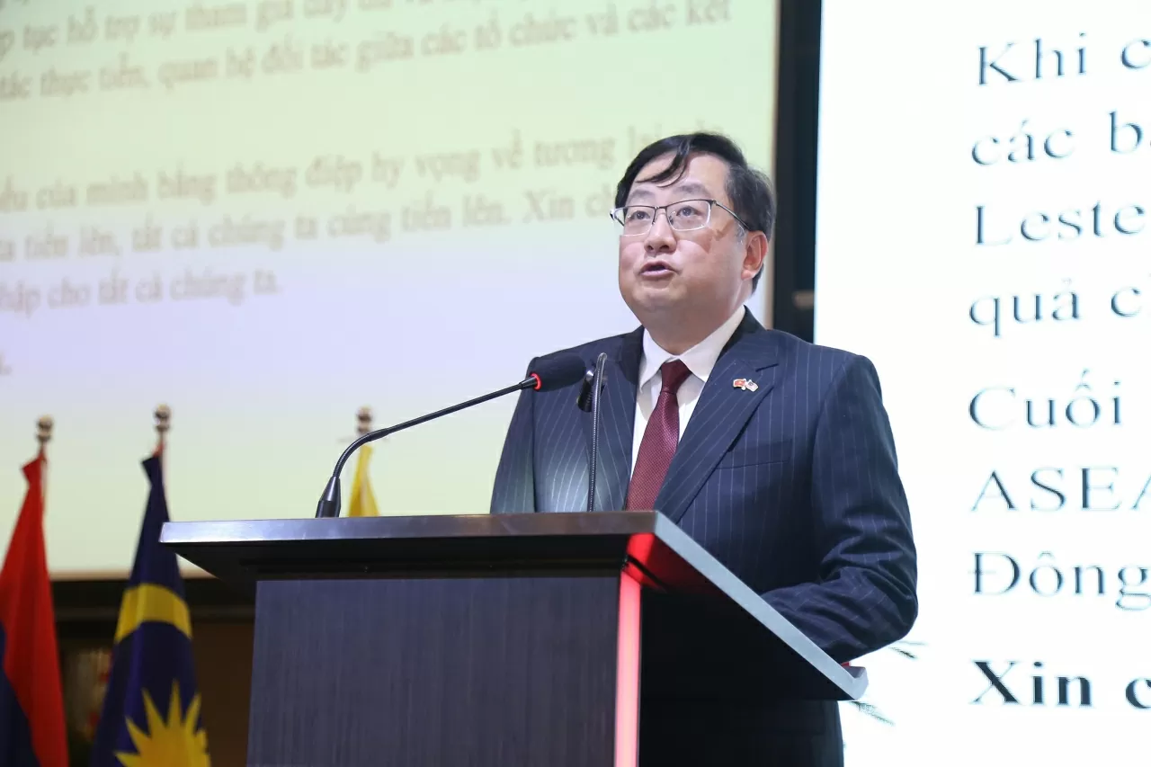 Trưởng đoàn Đại sứ ASEAN tại Việt Nam, Đại sứ Malaysia Tan Yang Thai phát biểu tại buổi lễ. (Ảnh: Thành Long) Trưởng đoàn Đại sứ ASEAN tại Việt Nam, Đại sứ Malaysia Tan Yang Thai phát biểu tại buổi lễ. (Ảnh: Thành Long)