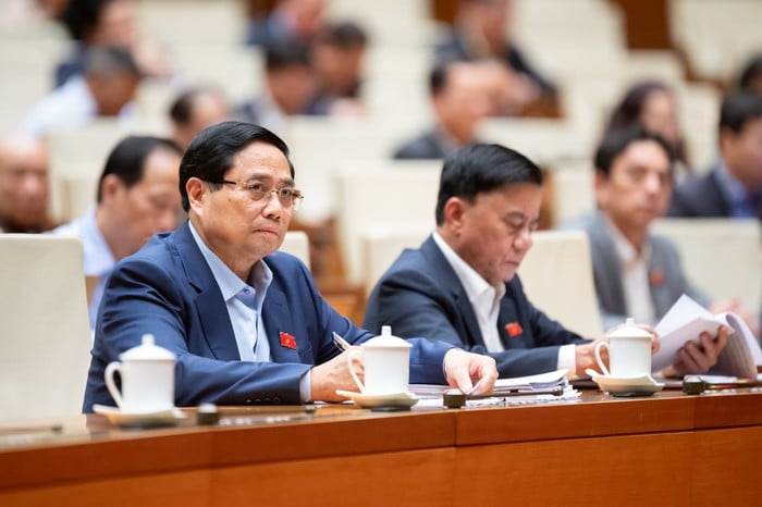 사무총장: Tổng Bí thư: