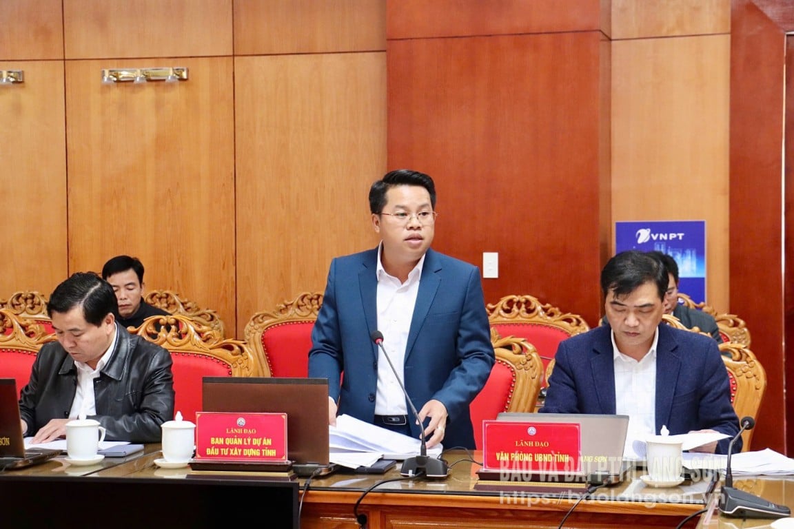 Pemimpin Lembaga Pengurusan Projek Pelaburan Pembinaan Wilayah melaporkan kemajuan pembersihan tapak untuk projek.