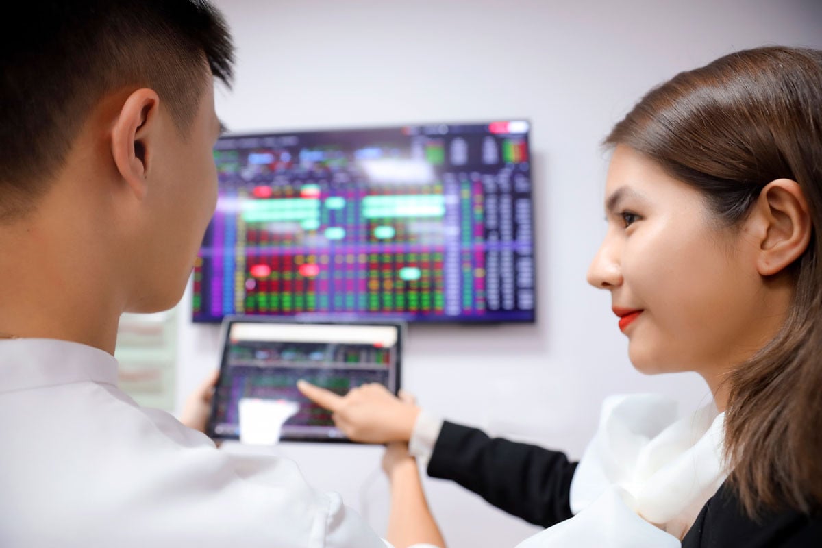 chungkhoanNamKhanh 2 OK.jpg