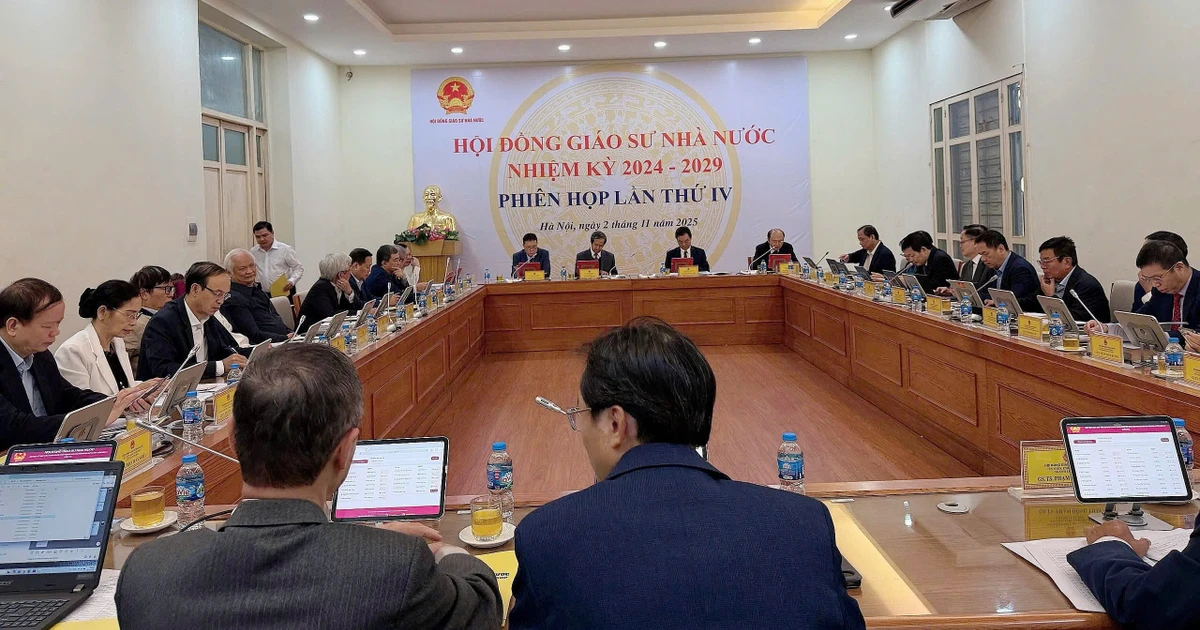 900 ứng viên giáo sư, phó giáo sư đạt đủ số phiếu tín nhiệm