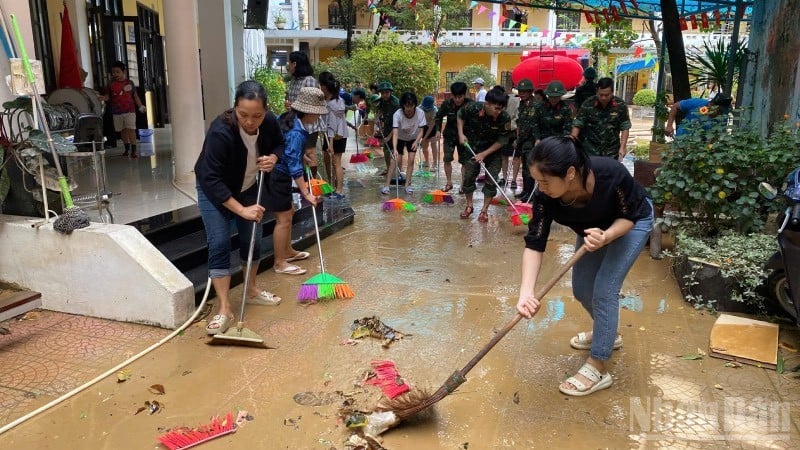 Trường tiểu học Lý Thường Kiệt nhận được hỗ trợ của công an, quân đội, phụ huynh và cả học sinh.