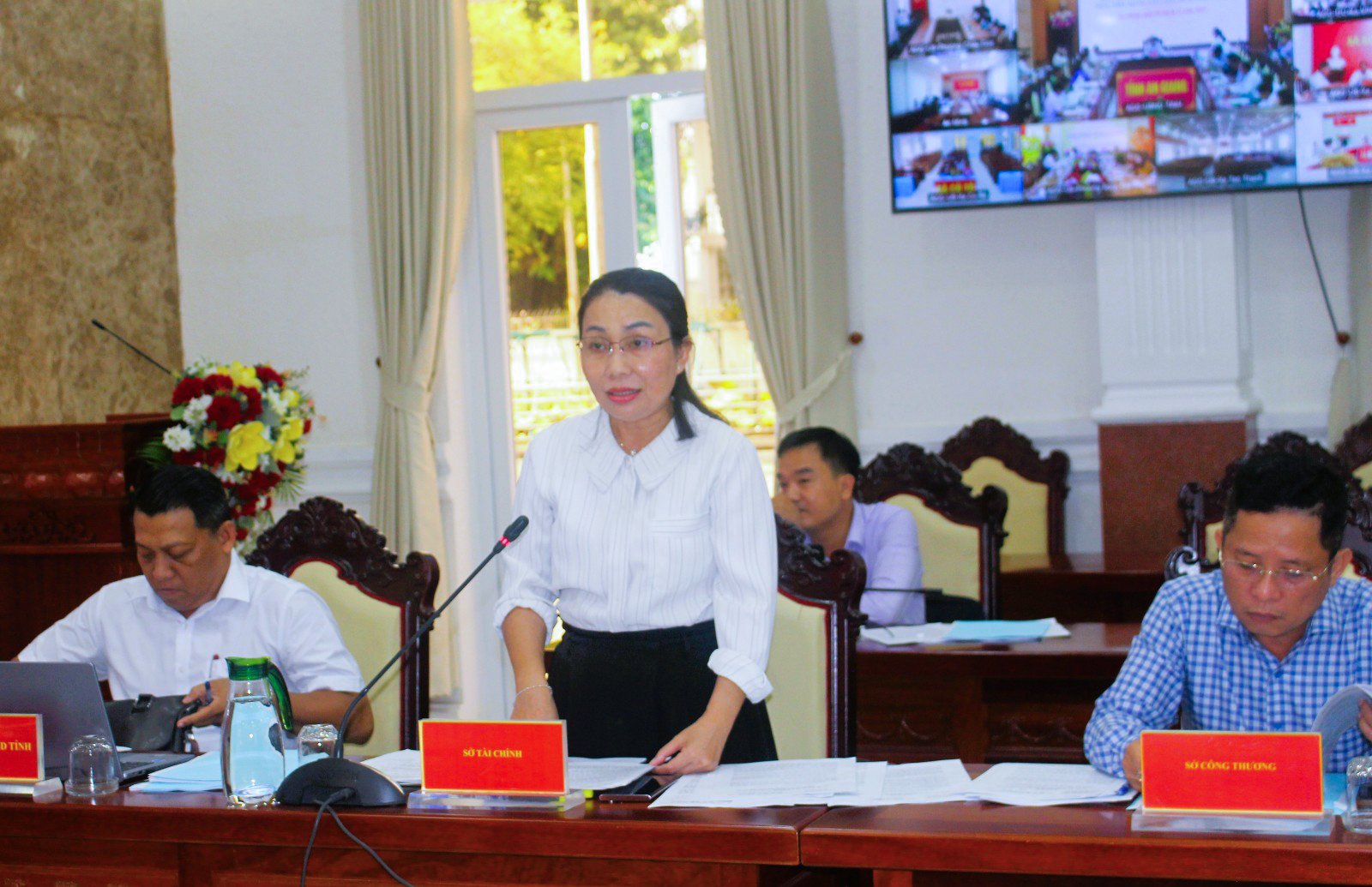 ແຂວງອານຢາງຊີ້ນຳວຽກງານປະຕິບັດບັນດາໂຄງການຈຸດໝາຍແຫ່ງຊາດໃນຊຸມເດືອນທ້າຍປີ