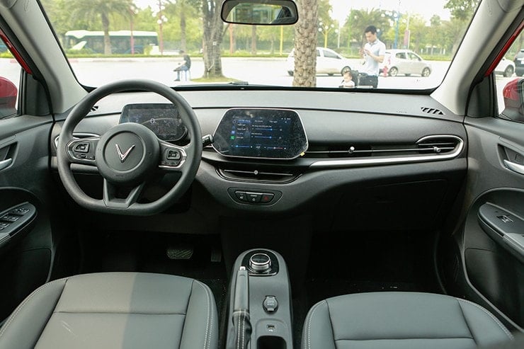Giá xe VinFast VF 5 niêm yết và lăn bánh tháng 11/2025 - 9