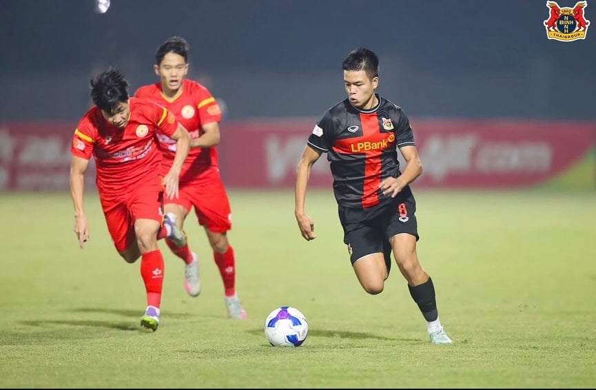 Tiền vệ Việt kiều Trần Thành Trung tăng tốc cùng U.23 Việt Nam: Giấc mơ SEA Games33- Ảnh 1.