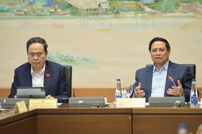 Thủ tướng: Văn hóa phải được đặt đúng vị trí, thực sự là một trụ cột - Ảnh 3.