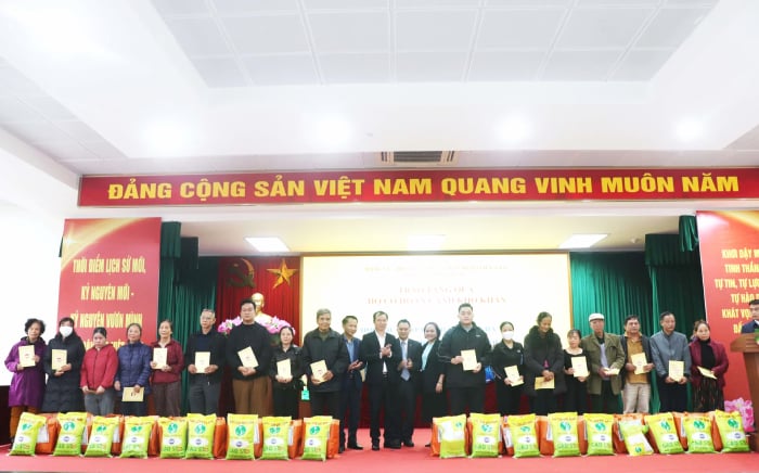 Phường Đông Ngạc phát động Tháng cao điểm “Vì người nghèo” và an sinh xã hội 2025- Ảnh 4.
