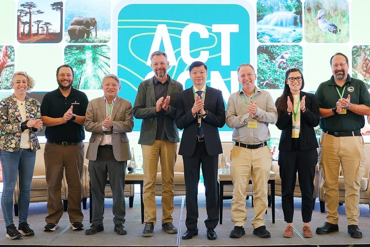 ប្រតិភូចូលរួមសម័យប្រជុំ ACT Con 2025 នាព្រឹកថ្ងៃទី៤ ខែវិច្ឆិកា។រូបភាព៖ ក្រសួងការបរទេស។ Các đại biểu tham dự phiên khai mạc ACT Con 2025 sáng 4/11. Ảnh: Cục LNKL.