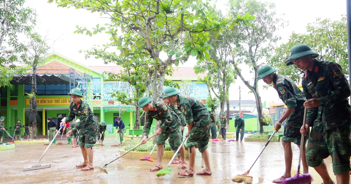 Hà Tĩnh: Nỗ lực giúp dân khắc phục hậu quả mưa lũ